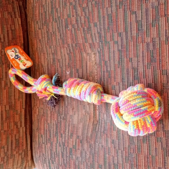 New! TOYS R US PETS +1 Medium to Large Dog Tug Toys. - Picture 5 of 7